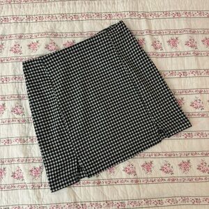 Black and white gingham mini skirt